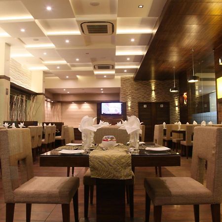 Le Grande Residency -Unmarried Couples Are Not Allowed Ahmedabad Exterior photo